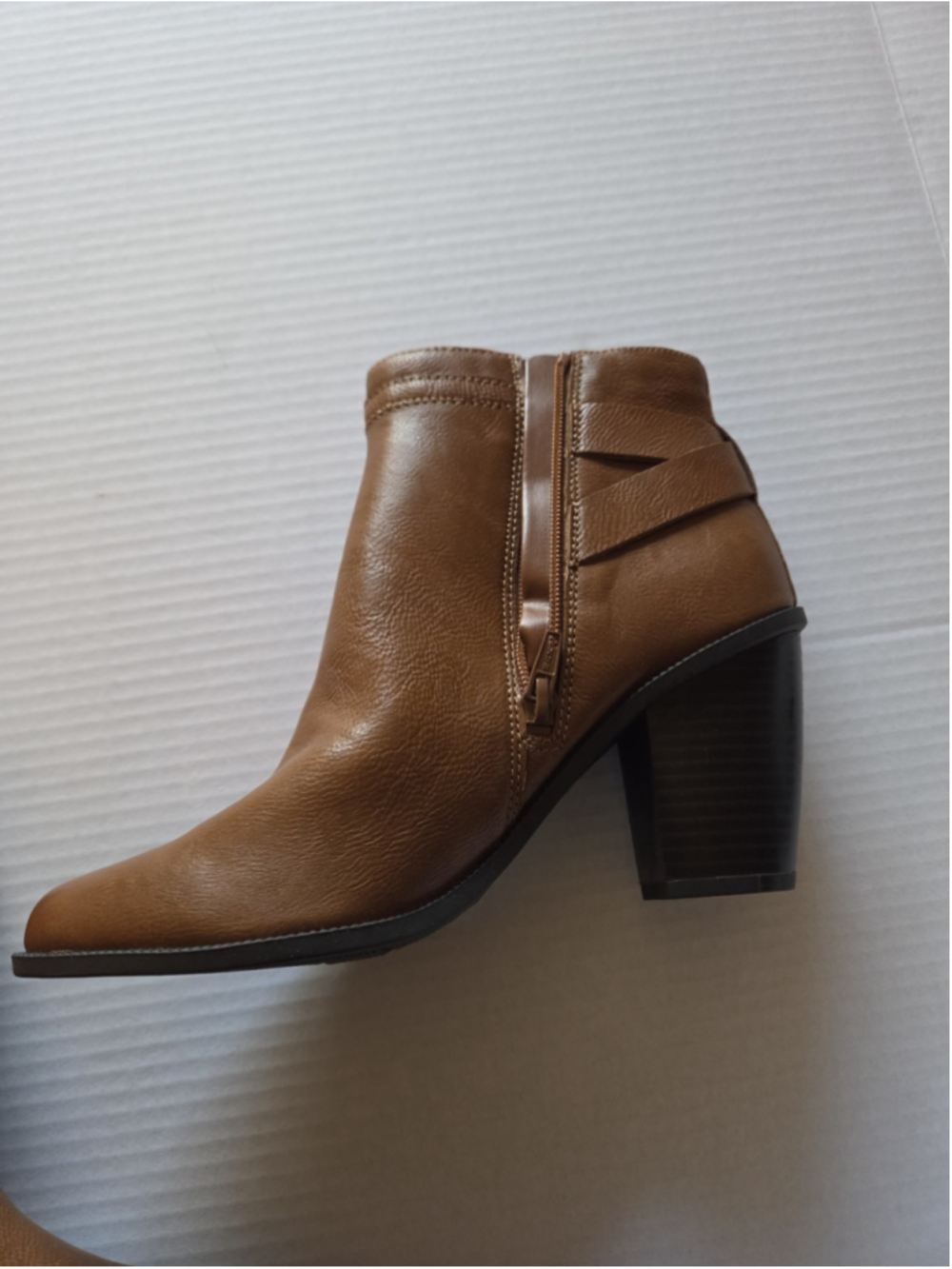 Ladies Ankle Boots Size 8.5 - Picture 4 of 8